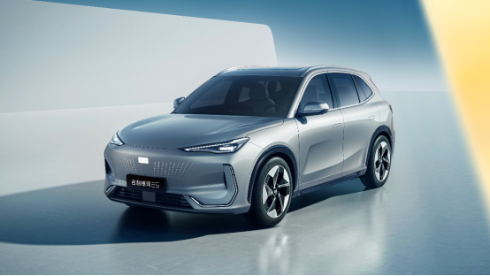 【新闻稿】新架构、新电驱、超低风阻，吉利银河E5百公里电耗最低仅11.9kWh1028